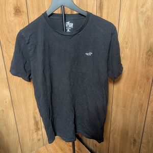 Hollister Men's Classic Black Tee